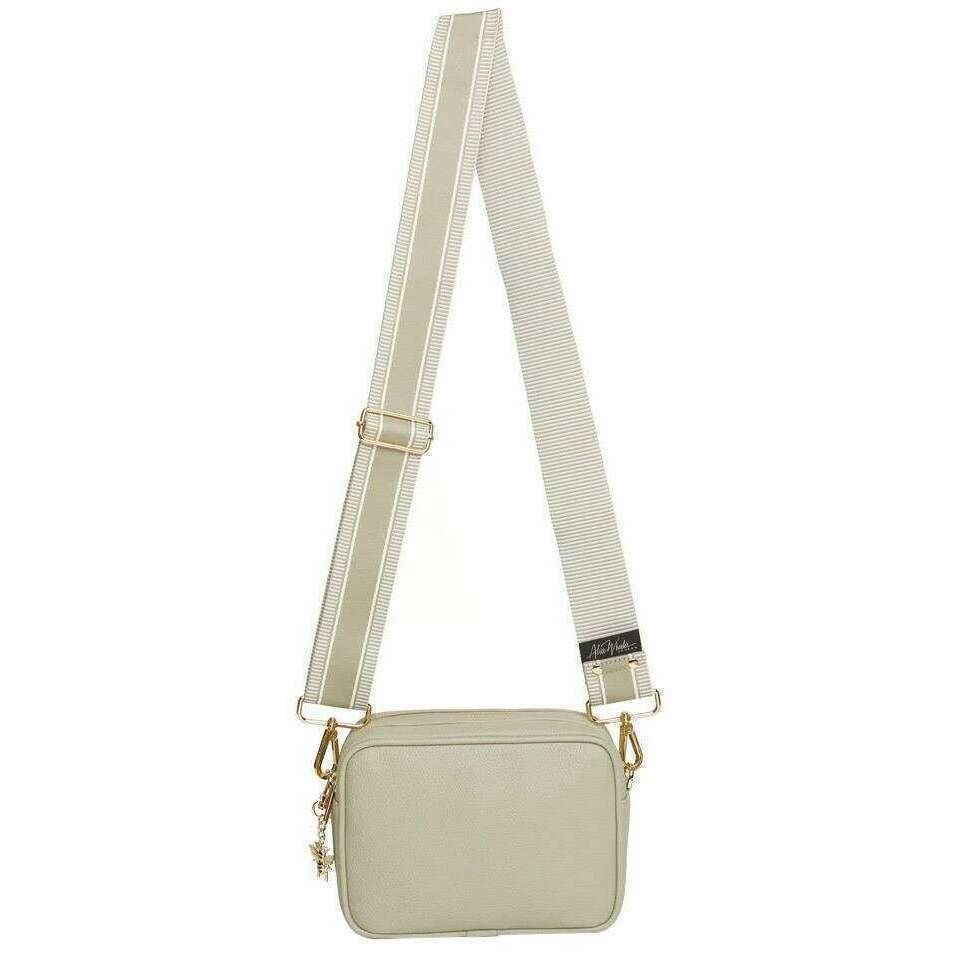 Alice Wheeler London Soho Camera Crossbody Bag - Pistachio Green - Image 2
