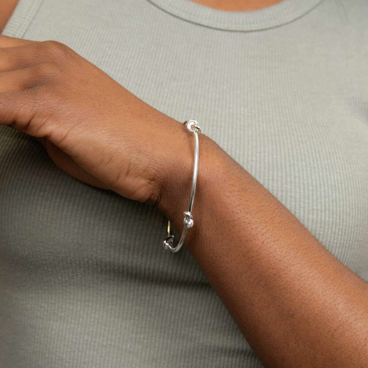 Beginnings Love Knot Bangle - Silver - Image 2