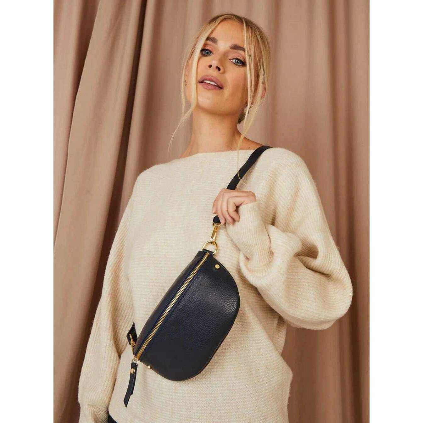 Elie Beaumont Sling Bag - Navy - Image 6