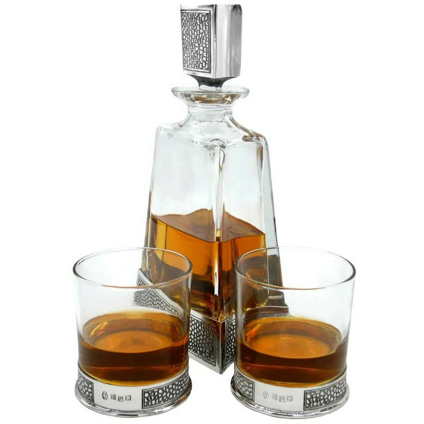 English Pewter Company 600ml Manhattan Medium Decanter - Clear/Silver - Image 4