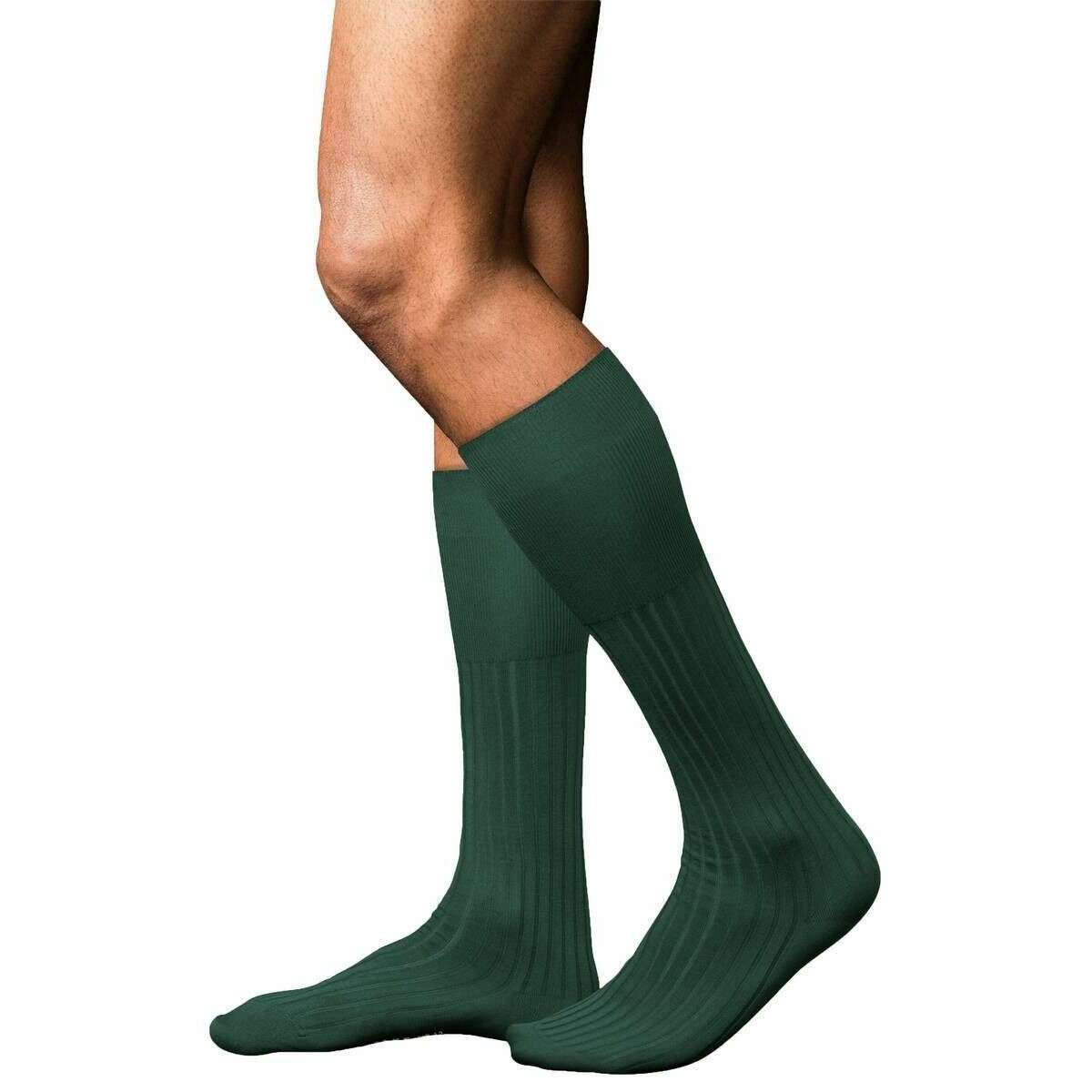 Falke No 13 Finest Piuma Cotton Knee High Socks - Hunter Green - Image 2