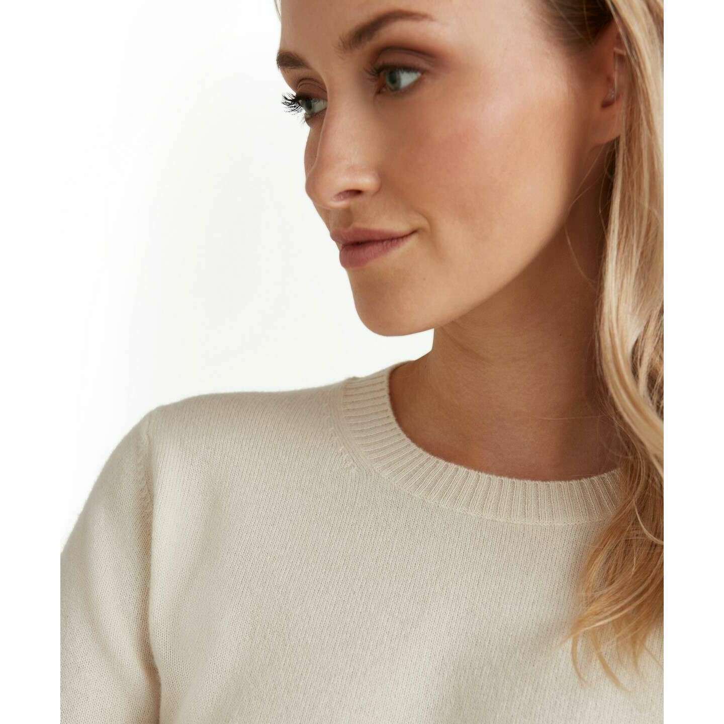 Falke Pure Cashmere Crew Neck Sweater - Off-White - Image 4