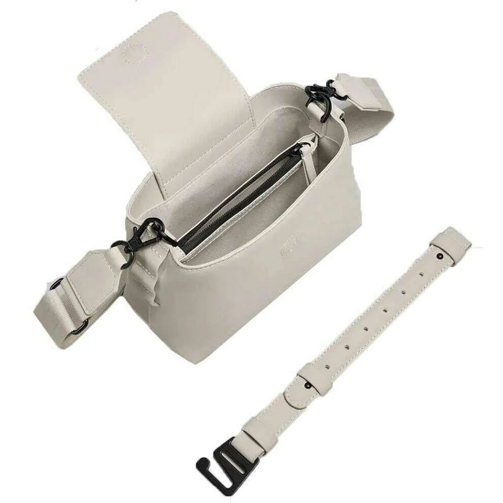 Gaston Luga Spläshini Crossbody Bag - Cloud Cream - Image 4