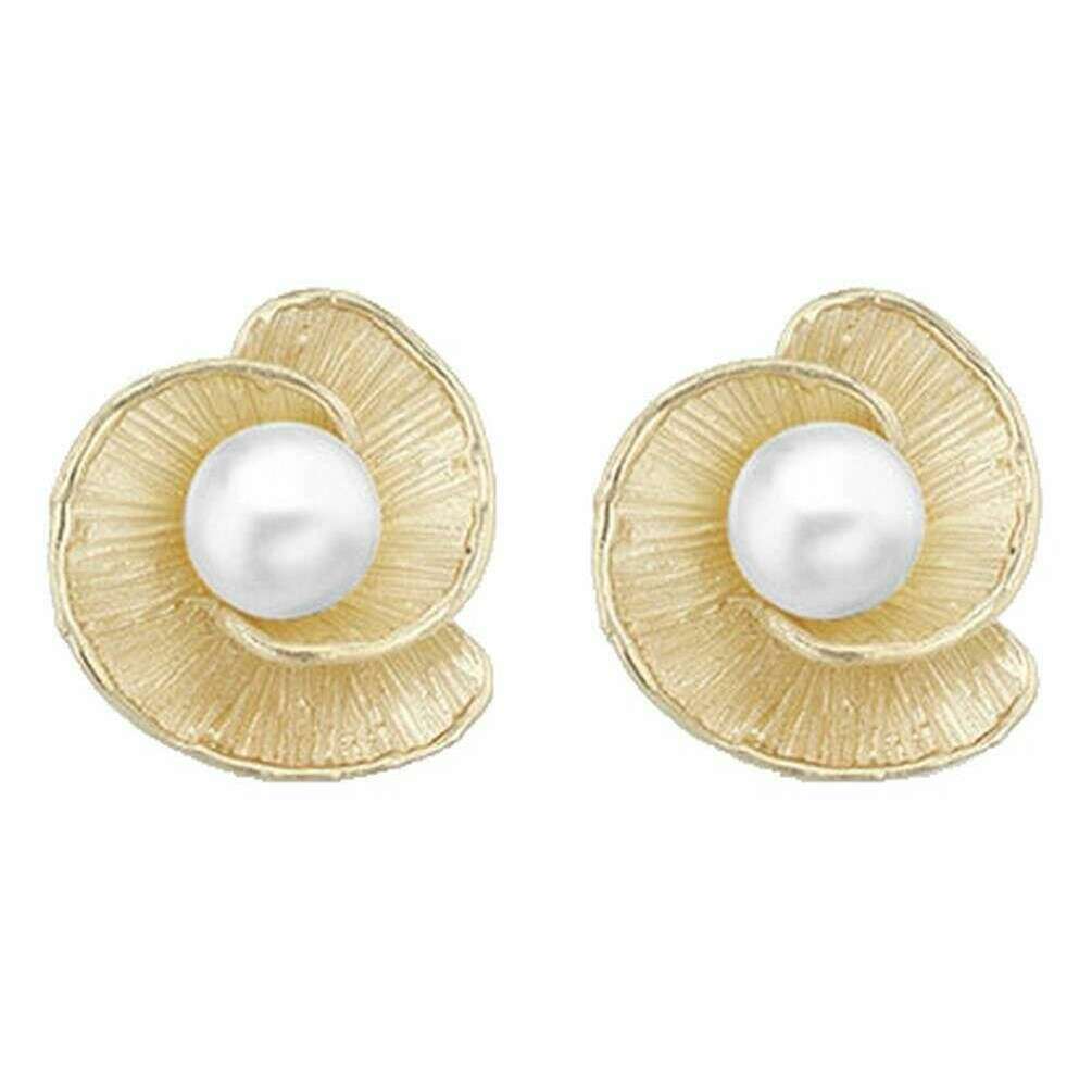 KJ Beckett Freshwater Pearl Flower Stud Earrings - Yellow Gold