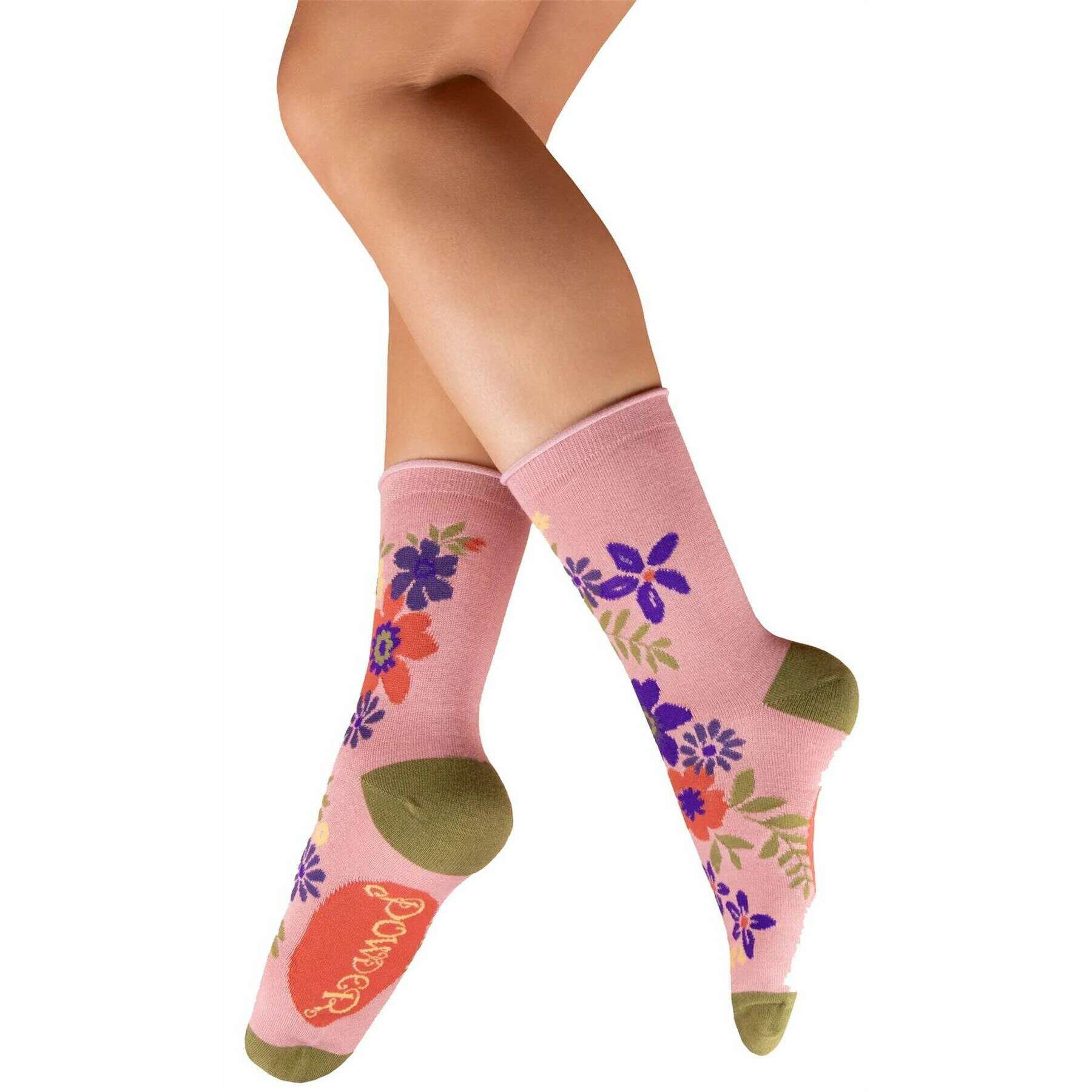 Powder Floral Spray Ankle Socks - Candy Pink