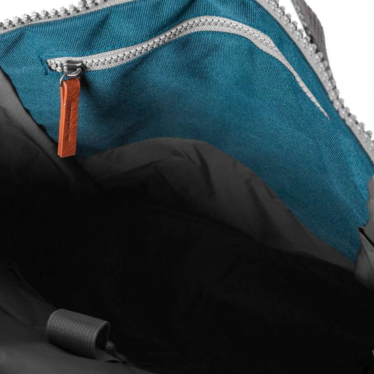 Roka Finchley A Large Sustainable Canvas Backpack - Teal - Image 3