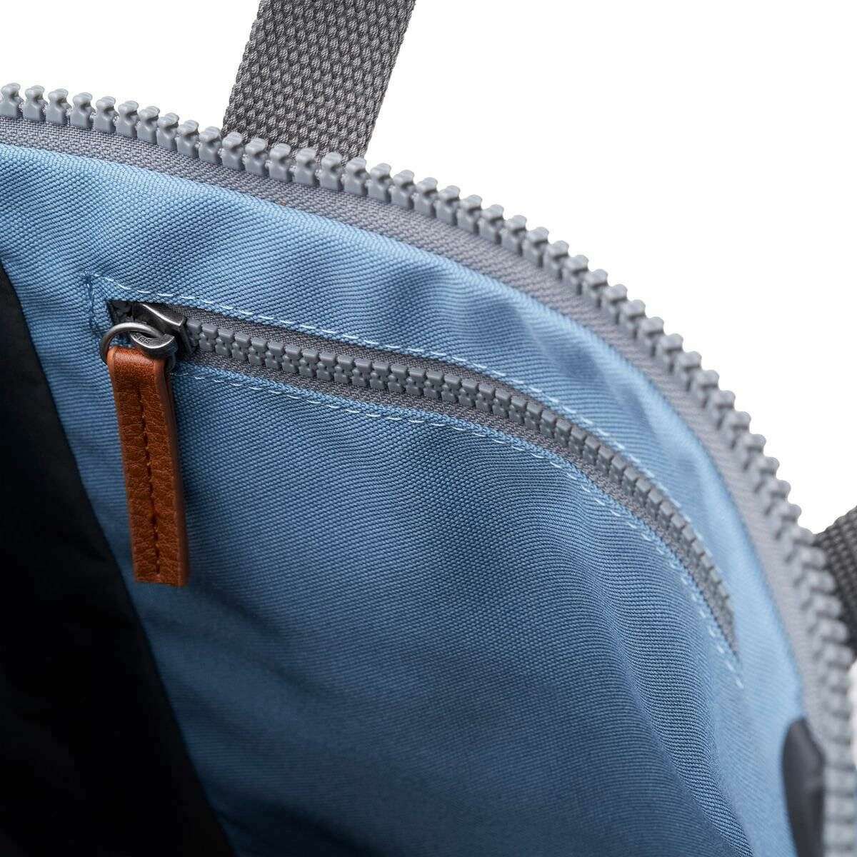Roka Finchley A Medium Recycled Canvas Backpack - Retro Blue - Image 4
