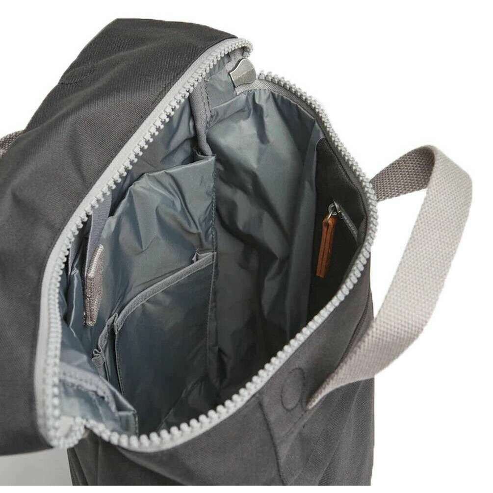 Roka Finchley A Medium Sustainable Canvas Backpack - Ash Grey - Image 4