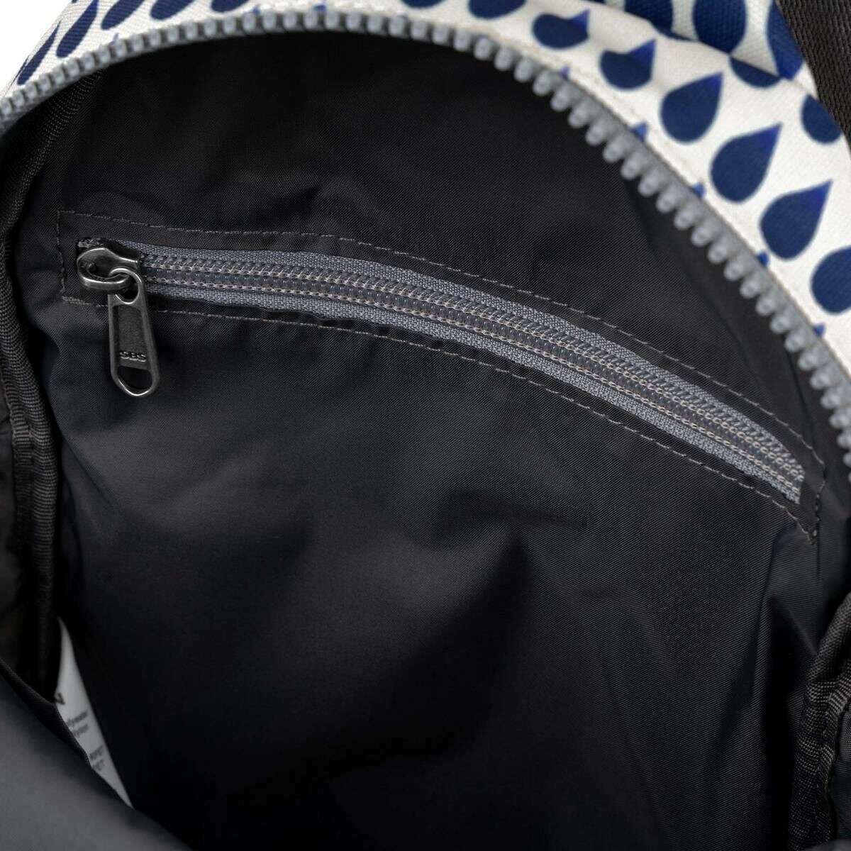 Roka Willesden B Large Denim Rain Recycled Canvas Scooter Bag - Blue/White - Image 4