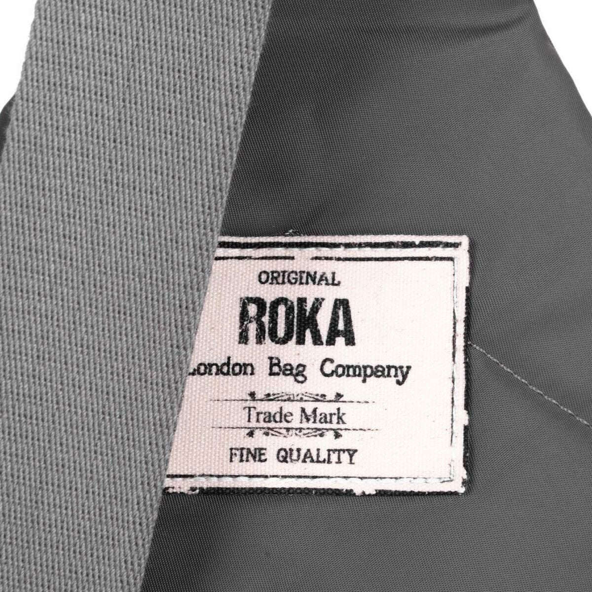 Roka Willesden B Sustainable Nylon Scooter Bag - Graphite Grey - Image 4