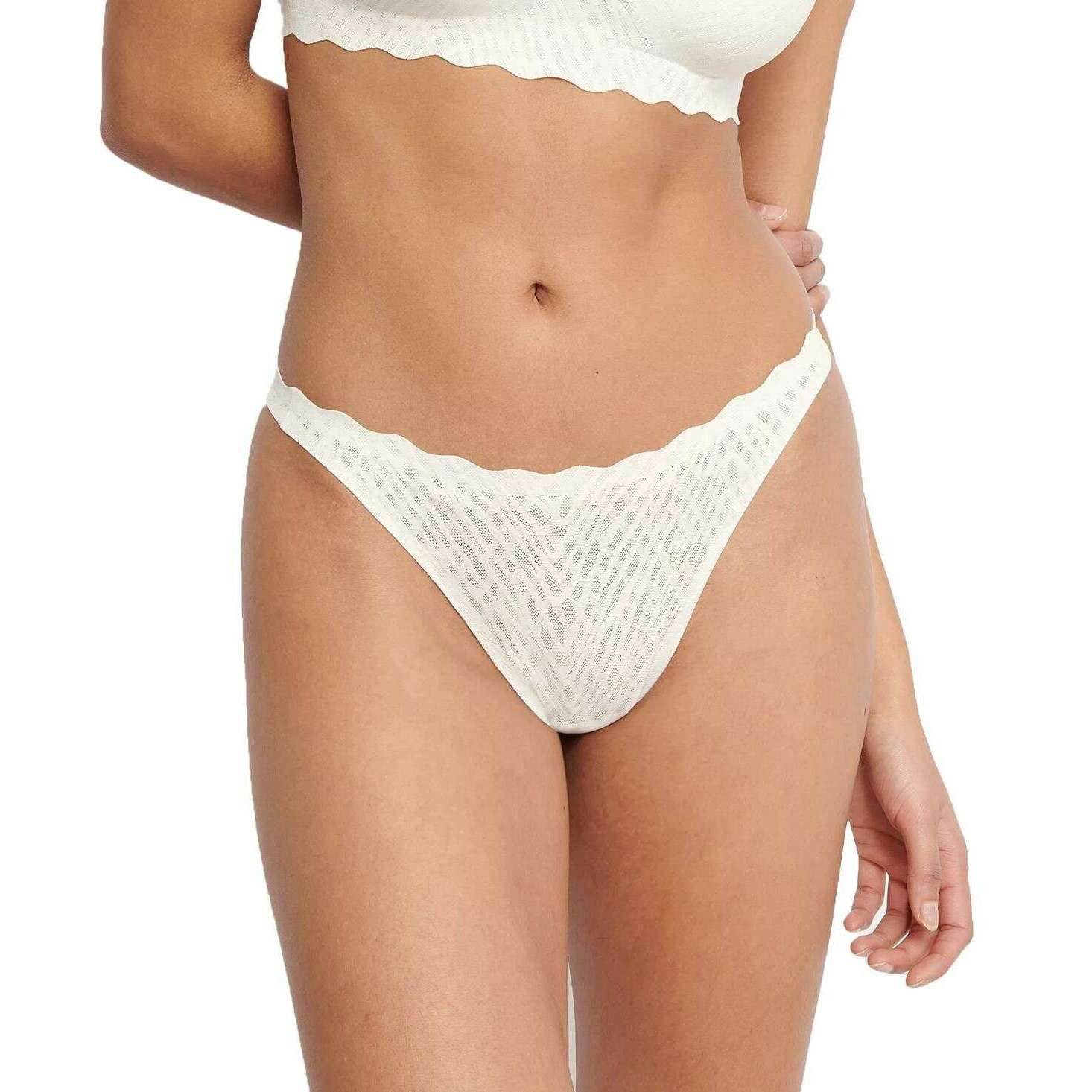 Sloggi Zero Feel Bliss String Thong - Silk White - Image 3