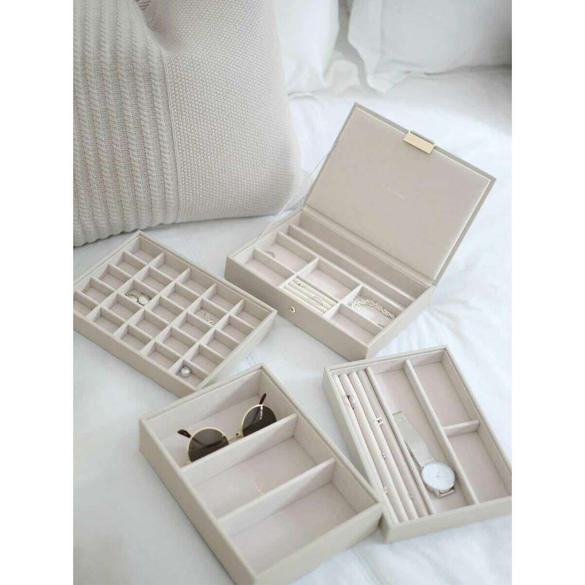 Stackers Classic Jewellery Box set of 4 - Oatmeal Cream - Image 6