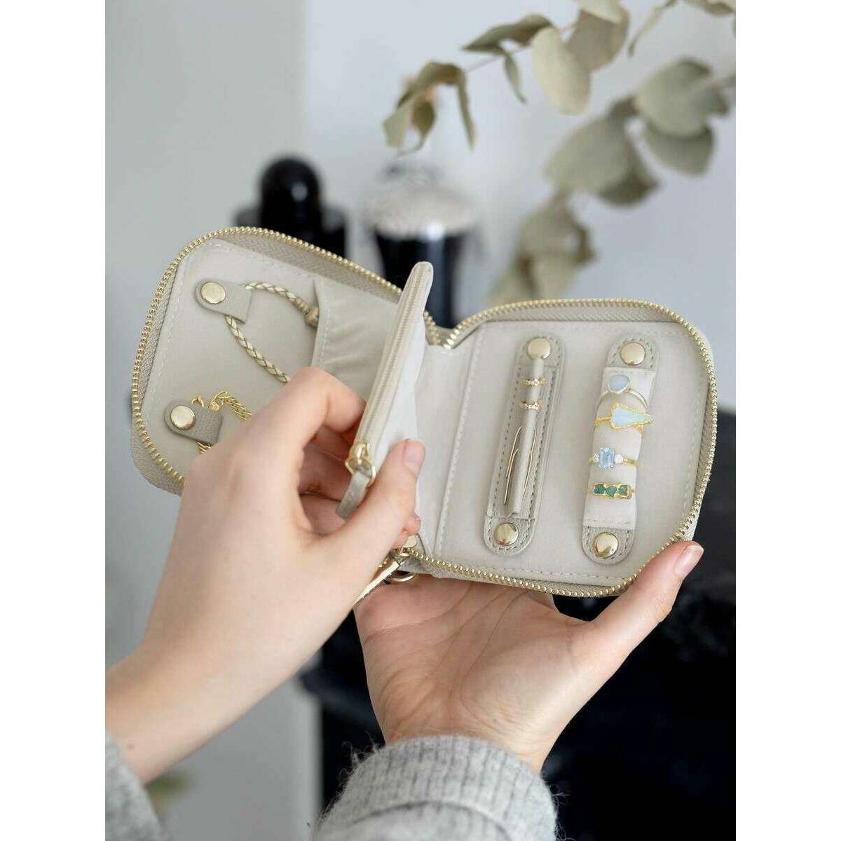 Stackers Compact Jewellery Roll - Oatmeal Cream - Image 4