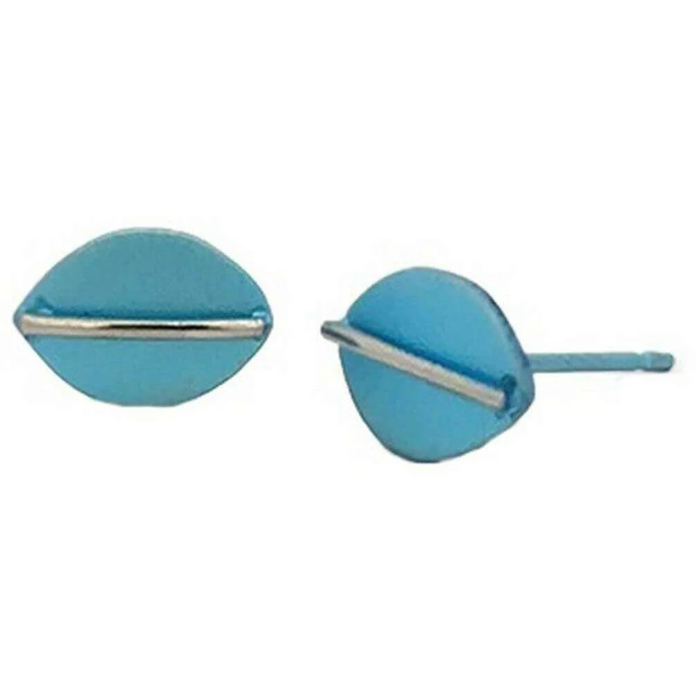 Ti2 Titanium Jungle Shield Stud Earrings - Light Blue