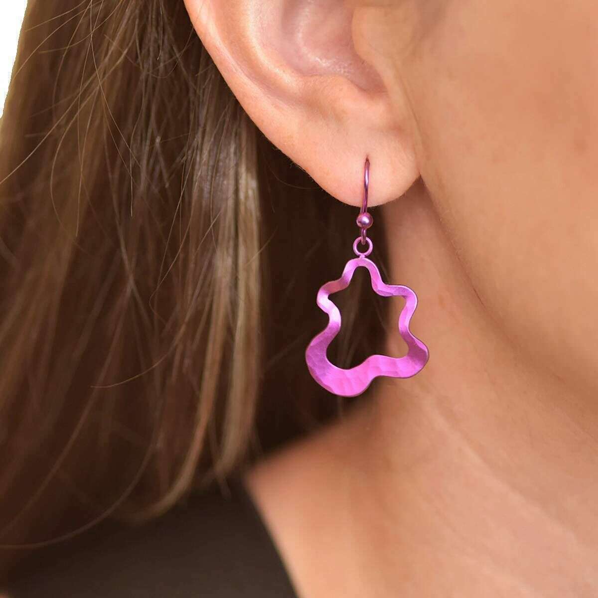 Ti2 Titanium Splat Drop Earrings - Pink - Image 2