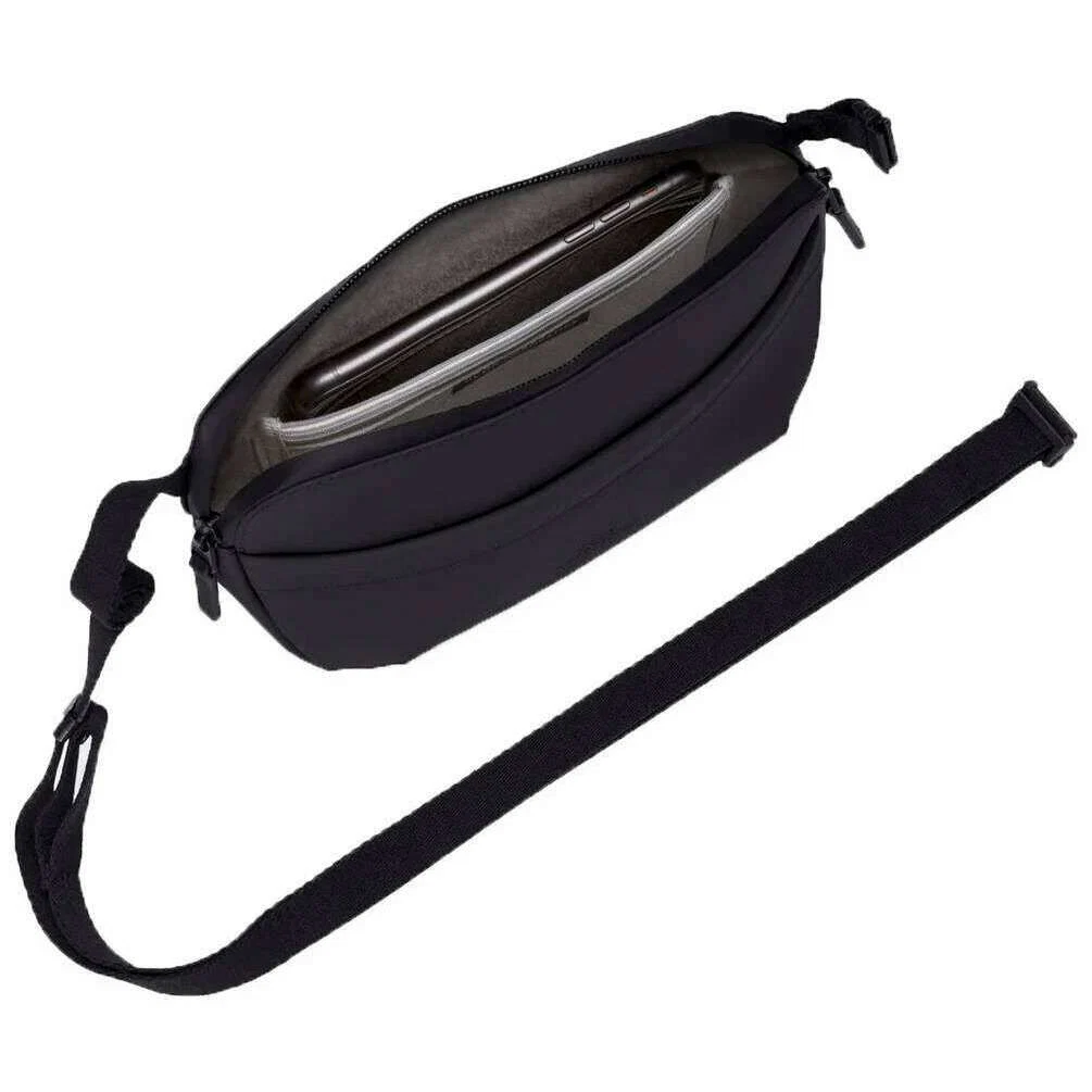 Ucon Acrobatics Lotus Infinity Melvin Large Crossbody Bag - Black - Image 4